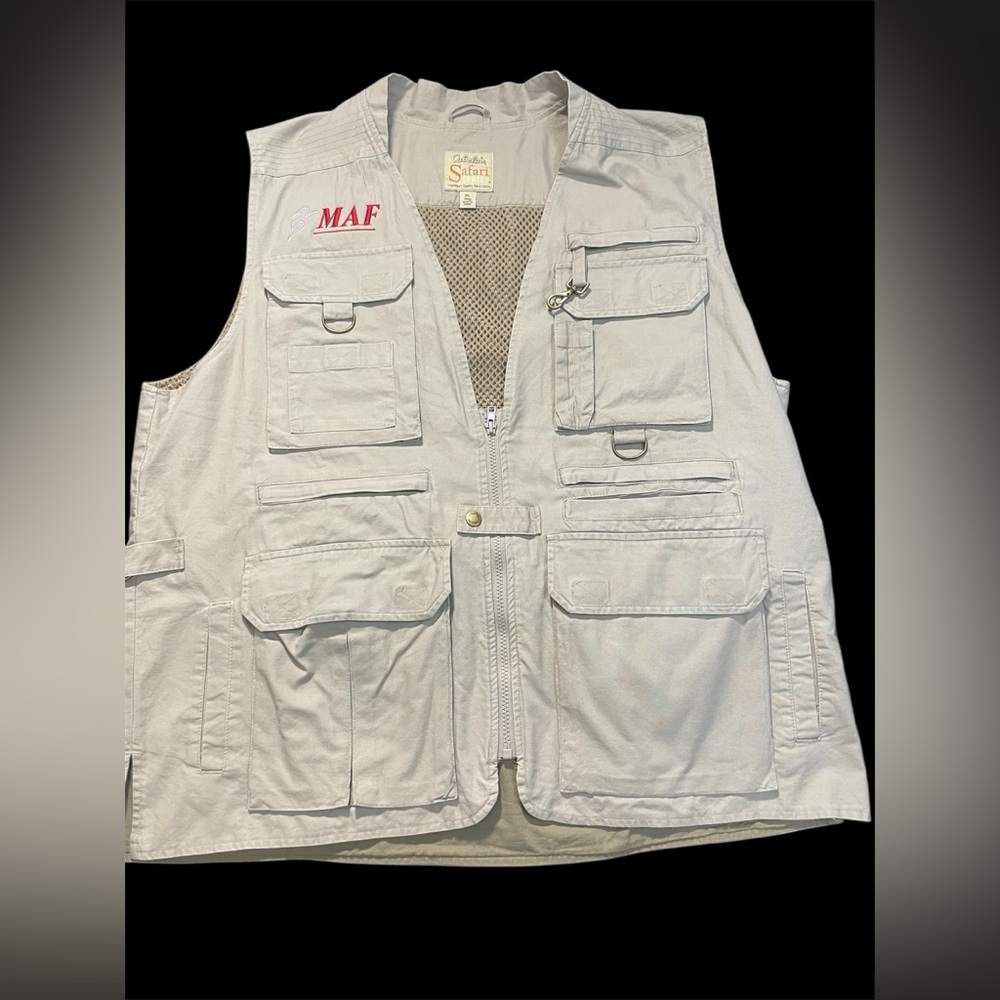 🎣 Cabela's Safari Series Vented Unisex Vest good for fishing, size XL
